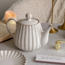 Чайники та заварники